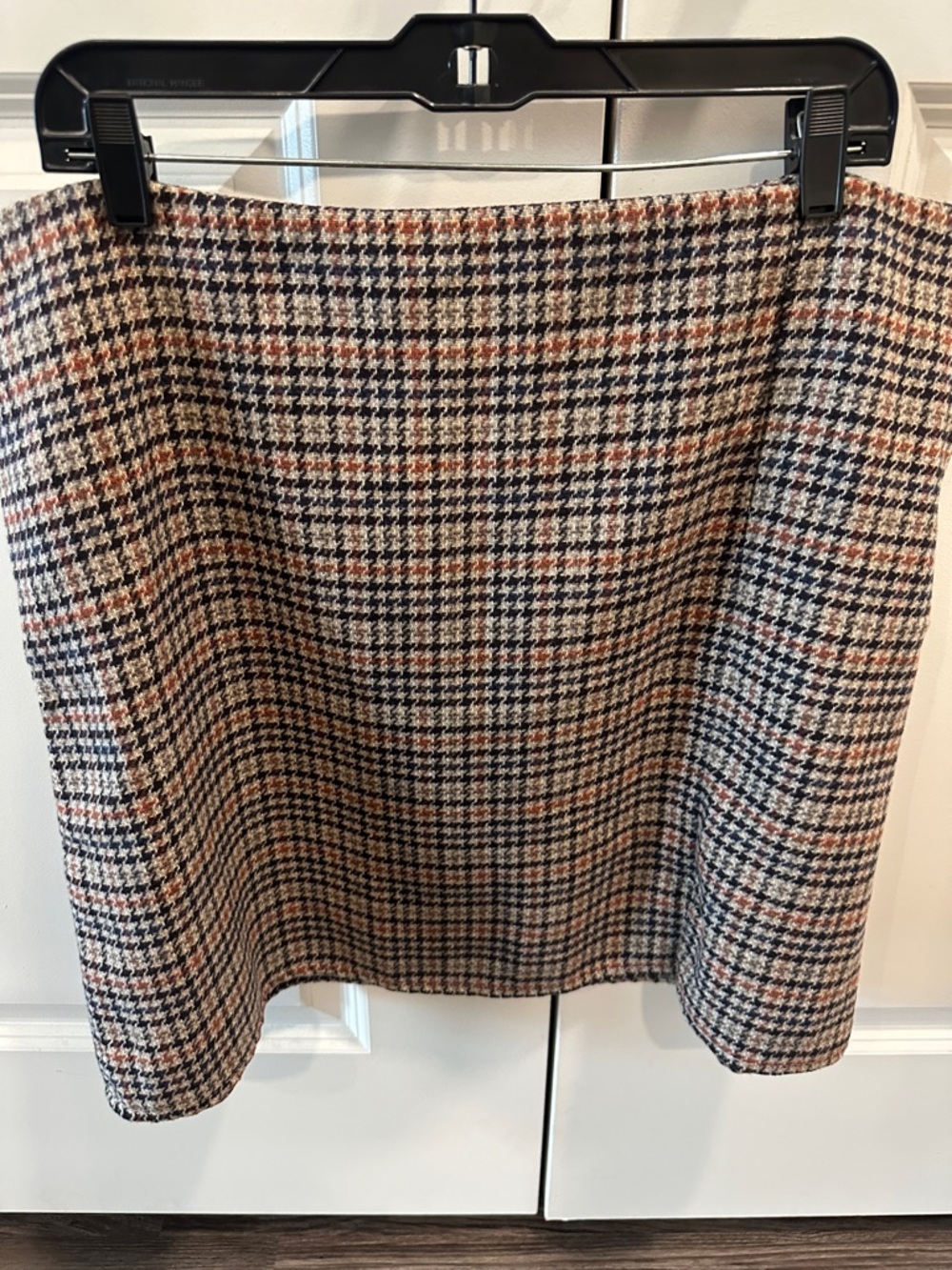 Old Navy Houndstooth Mini Skirt in Navy, Cream & Brown